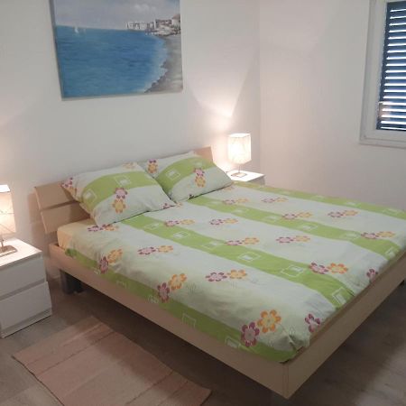 Apartman Maslina Pisak Exteriér fotografie