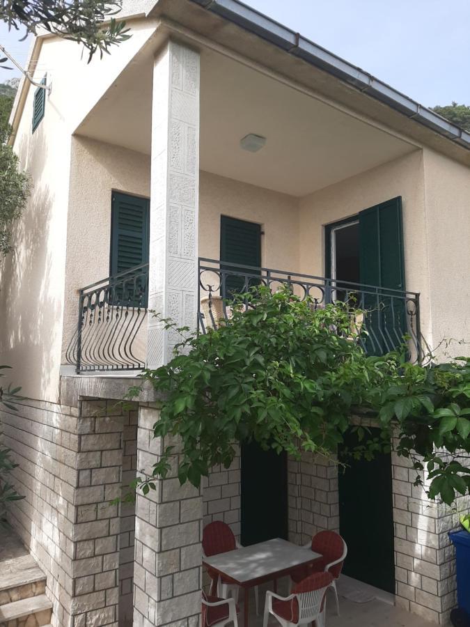 Apartman Maslina Pisak Exteriér fotografie
