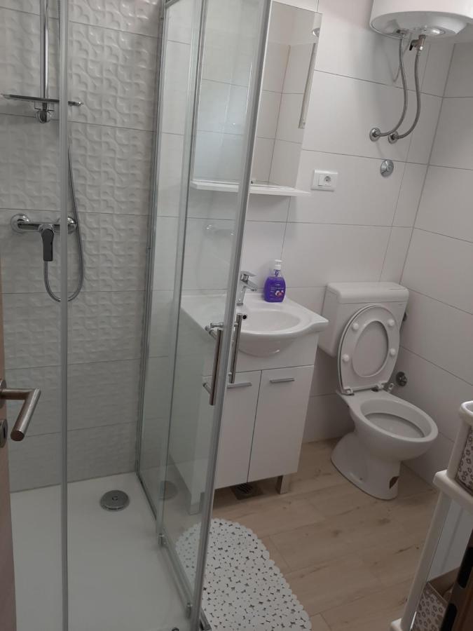 Apartman Maslina Pisak Exteriér fotografie