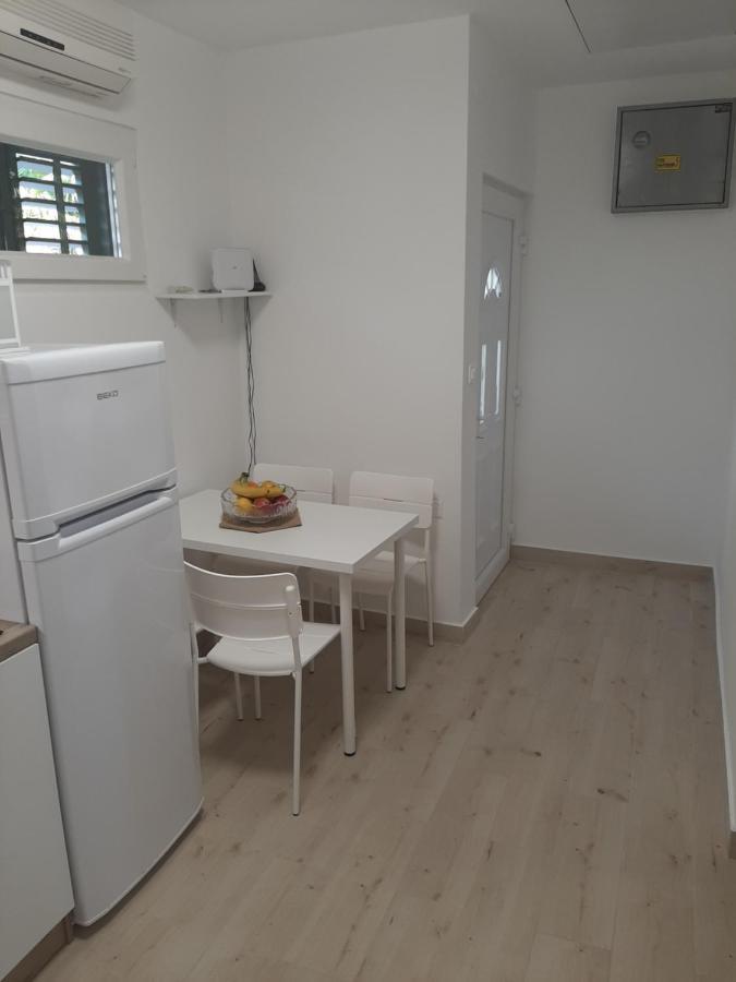 Apartman Maslina Pisak Exteriér fotografie
