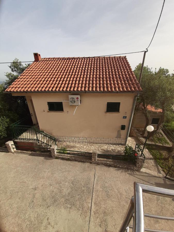 Apartman Maslina Pisak Exteriér fotografie