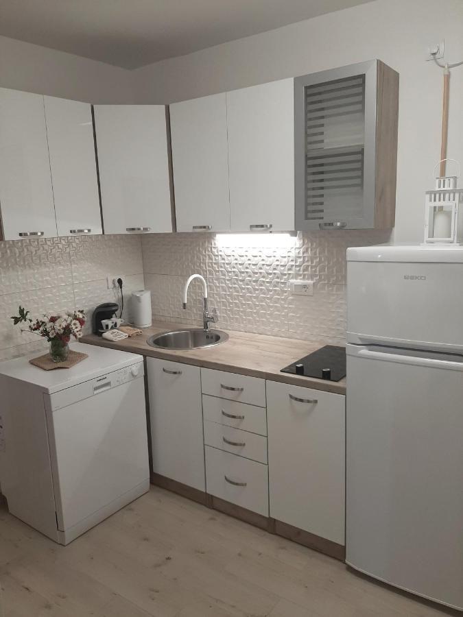 Apartman Maslina Pisak Exteriér fotografie