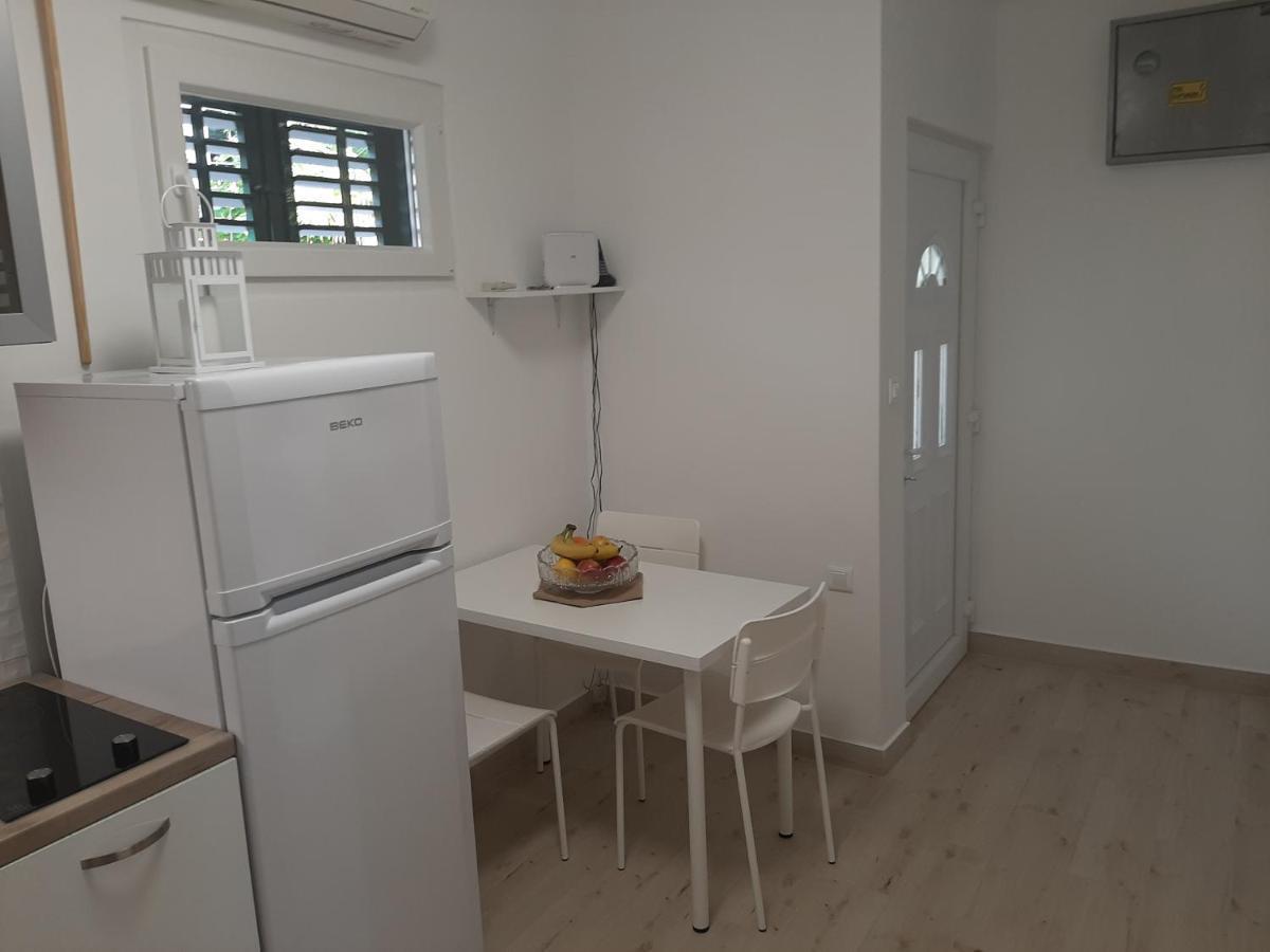 Apartman Maslina Pisak Exteriér fotografie