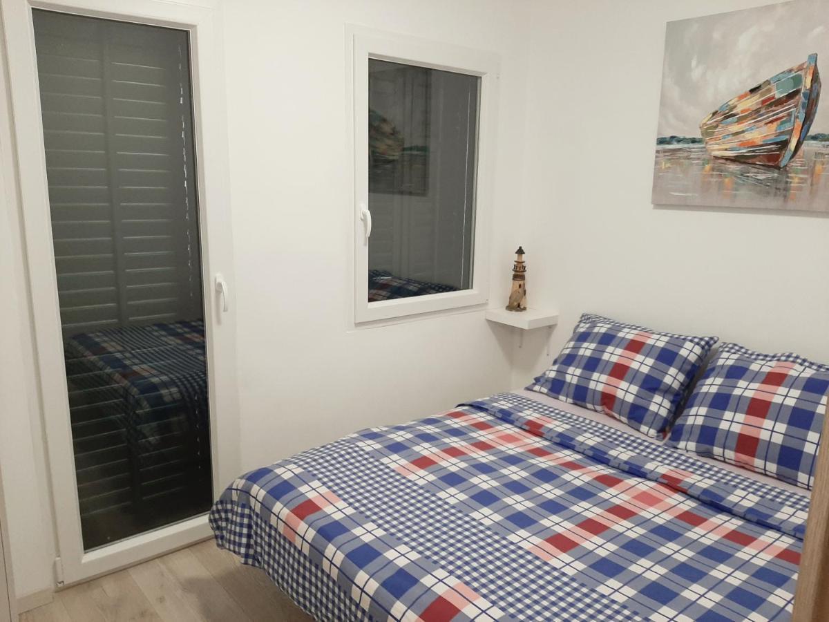 Apartman Maslina Pisak Exteriér fotografie